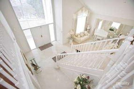 Property photo of 20 Cunningham Drive Endeavour Hills VIC 3802