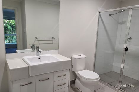 Property photo of 2/10 Scenic Road Redbank Plains QLD 4301