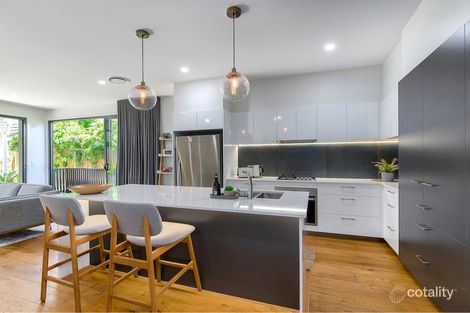 Property photo of 93 Thackeray Street Norman Park QLD 4170