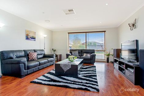 Property photo of 52 Flemington Crescent Werribee VIC 3030