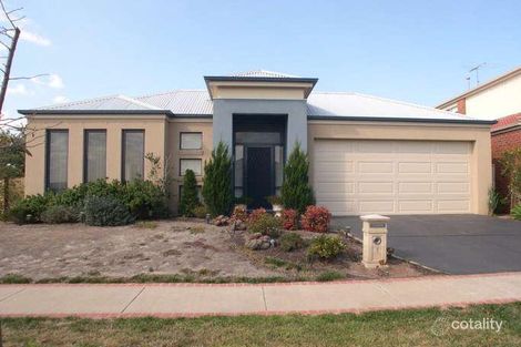 1 Finstall Cl, Caroline Springs, VIC 3023