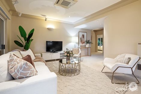 Property photo of 15 Lohe Street Indooroopilly QLD 4068