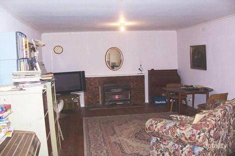 Property photo of 14 Koetong Parade Mount Eliza VIC 3930