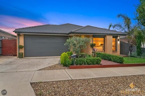 Property photo of 12 Phoenix Grove Fraser Rise VIC 3336