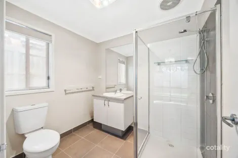 Property photo of 13 Sheehan Court Ballarat East VIC 3350