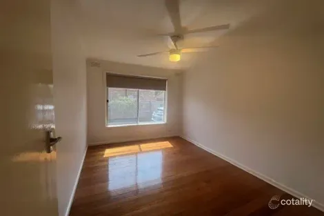 Property photo of 3/82 Thackeray Road Reservoir VIC 3073