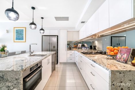 Property photo of 1798/1 Rialto Quay Drive Hope Island QLD 4212