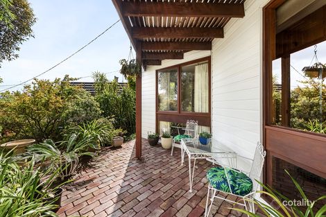 Property photo of 20 Greenbank Crescent Pascoe Vale South VIC 3044
