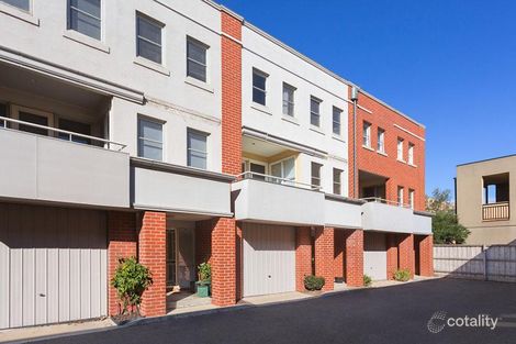 Property photo of 4/162 Stockmans Way Kensington VIC 3031