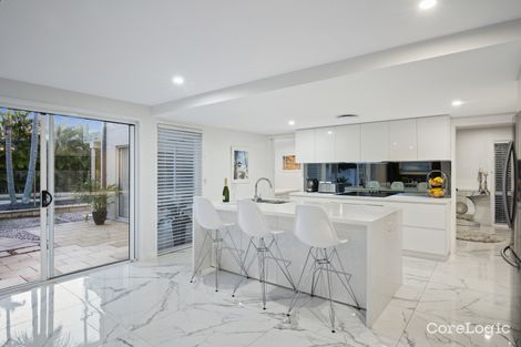 Property photo of 27 Edinburgh Road Benowa QLD 4217