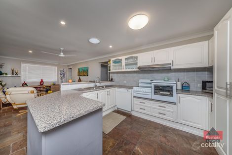Property photo of 31 Hillside Crescent Edens Landing QLD 4207