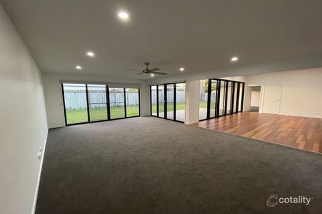 Property photo of 2 Santorini Court Parrearra QLD 4575