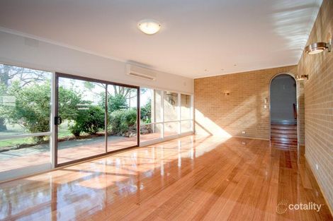 Property photo of 2 Turanga Road Gisborne VIC 3437