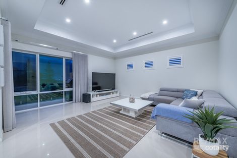 Property photo of 8 Abalone Place Burns Beach WA 6028