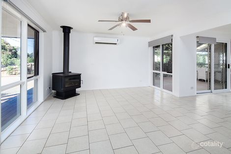 Property photo of 92 Clarendon Drive Somerville VIC 3912