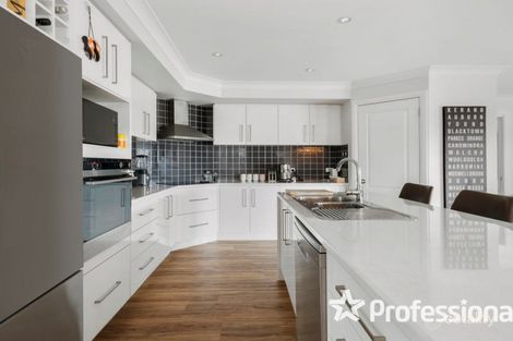 Property photo of 76 Freeman Circuit Llanarth NSW 2795