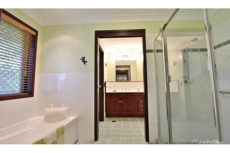 Property photo of 6 Illabo Court Karana Downs QLD 4306