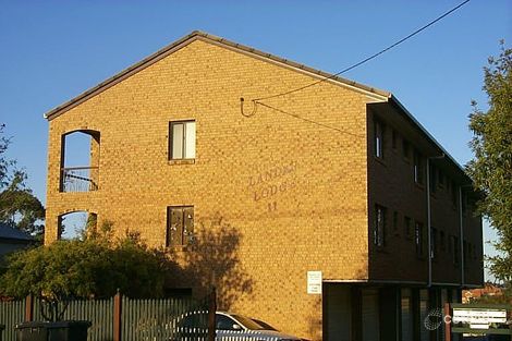Property photo of 2/11 Heidelberg Street East Brisbane QLD 4169