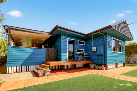 53 King St, Woody Point, QLD 4019