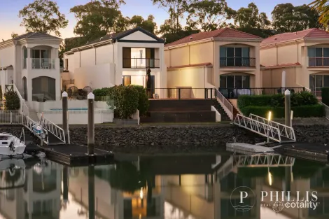 8046 The Parkway, Hope Island, QLD 4212