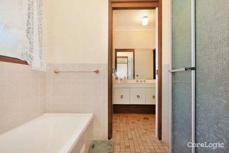 Property photo of 15 Camira Crescent Hillvue NSW 2340