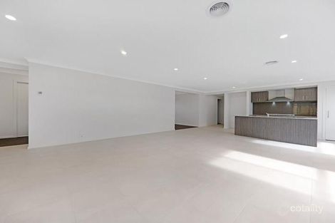 Property photo of 16 Princes Circuit Wallan VIC 3756