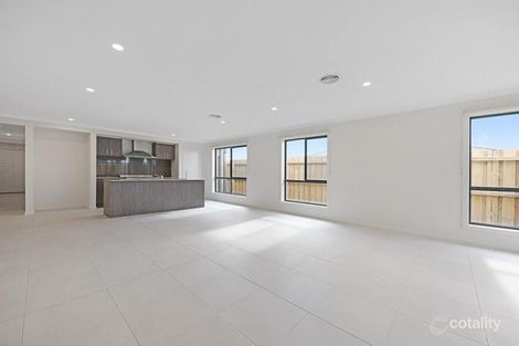 Property photo of 16 Princes Circuit Wallan VIC 3756