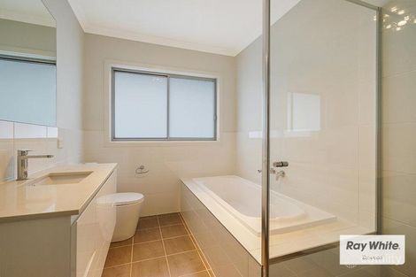 Property photo of 8 Reibey Road Carnes Hill NSW 2171