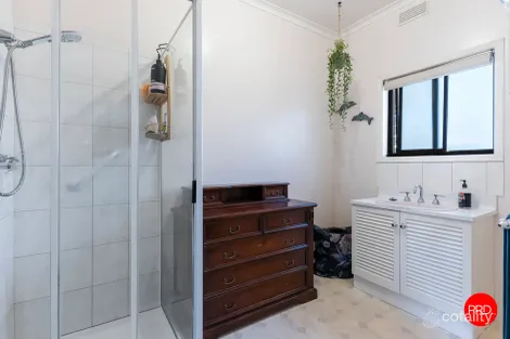 Property photo of 3/2 Sandhurst Road California Gully VIC 3556