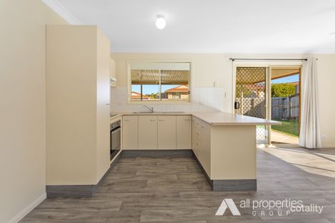 Property photo of 30 Cumberland Crescent Heritage Park QLD 4118
