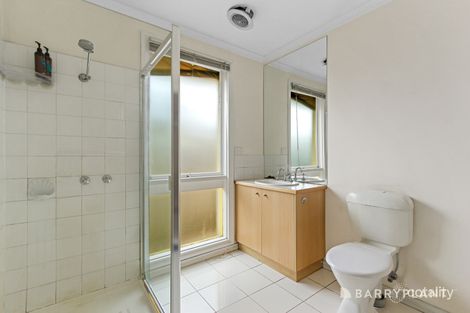 1/16 Harley St, Knoxfield, VIC 3180