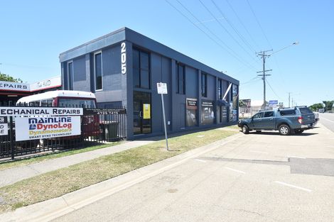 205 Ingham Rd, West End, QLD 4810