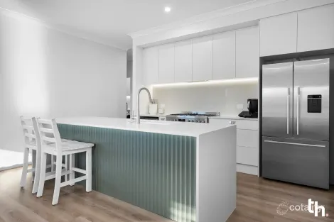 Property photo of 7 Lucia Crest Cameron Park NSW 2285