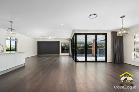 Property photo of 2 Fairbank Drive Gledswood Hills NSW 2557