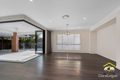 Property photo of 2 Fairbank Drive Gledswood Hills NSW 2557