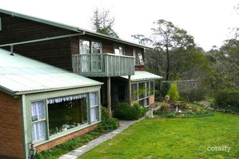 17 Erang Dr, Mount Eliza, VIC 3930