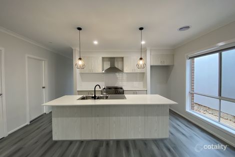 Property photo of 70 Elpis Road Weir Views VIC 3338