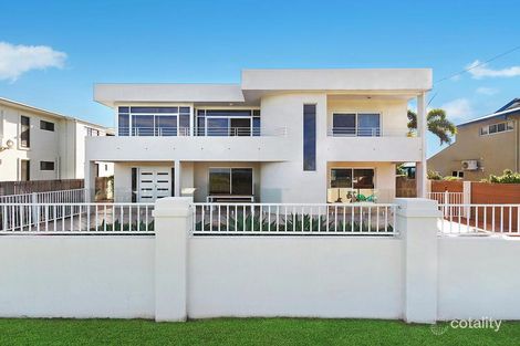 Property photo of 58 Palm Street Rowes Bay QLD 4810