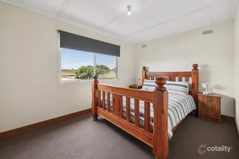 Property photo of 67 Merrett Street Peterborough VIC 3270