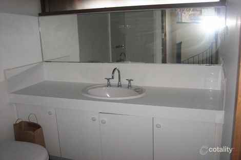 Property photo of 4/981-985 Rathdowne Street Carlton North VIC 3054
