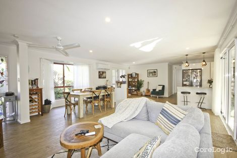 Property photo of 5 Bowerbird Place Burleigh Waters QLD 4220