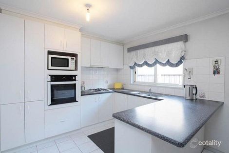 Property photo of 31 John Paul Drive Hillside VIC 3037