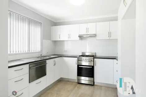 Property photo of 42 Tallawong Crescent Dapto NSW 2530