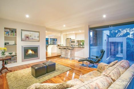 Property photo of 9 Woodside Court Ballarat North VIC 3350