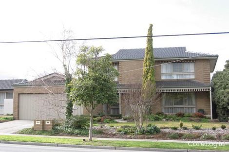 Property photo of 32 Watsons Road Glen Waverley VIC 3150