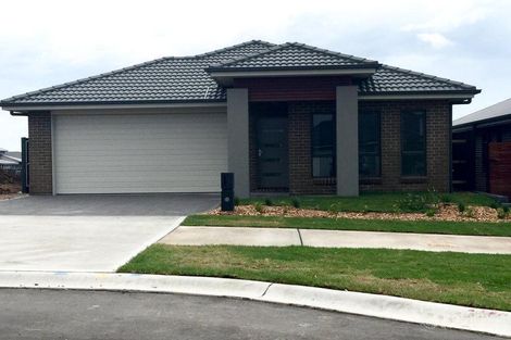 11 Steward Dr, Oran Park, NSW 2570