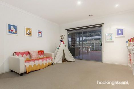 Property photo of 7 Wakefield Road Taylors Hill VIC 3037