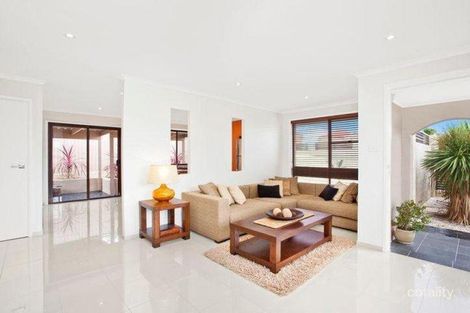 Property photo of 8 Crestani Place Edensor Park NSW 2176