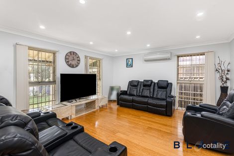 Property photo of 8 Coburg Place St Johns Park NSW 2176