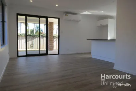 Property photo of 3 Raht Place Doonside NSW 2767